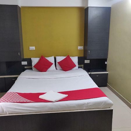 Hotel Jagat Сіліґурі Екстер'єр фото